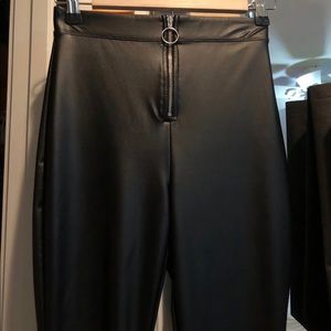 My closet is full sharing all clothes with you !